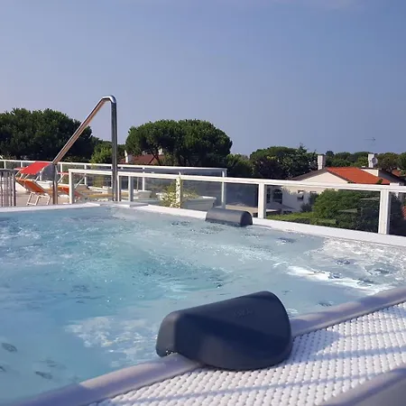 Liza 3 Villa Albarella Island
