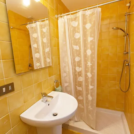 Liza 3 * Albarella Island